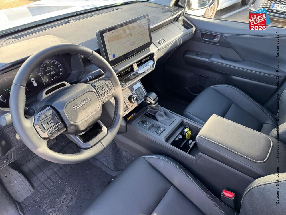 Hilux Hybride 2.8 D-4D 204ch 48V Double Cabine Invicible 4WD 4 pla 2026 occasion 25000 Besan&ccedil;on