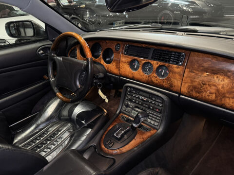 XK R 4.0 SURALIMENTE COUPE BA 1999 occasion 63170 Aubi&egrave;re
