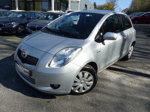 Annonce voiture Toyota Yaris 6990 €