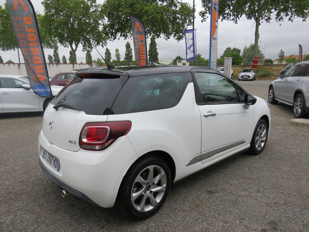 DS3 BLUEHDI 100CH CONNECTED CHIC S&S 2017 occasion 31600 Muret