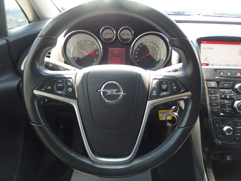 Astra 1.6 CDTI 110CH ECOFLEX COSMO START&STOP 2015 occasion 10600 Savi&egrave;res