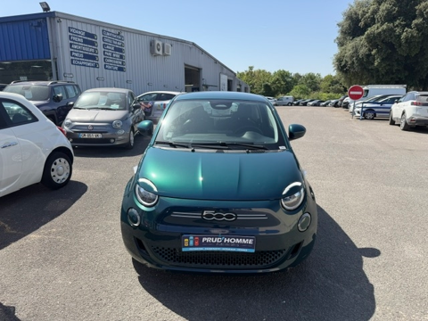 500 E 118CH PACK CONFORT 42KWH 2023 occasion 16400 Puymoyen