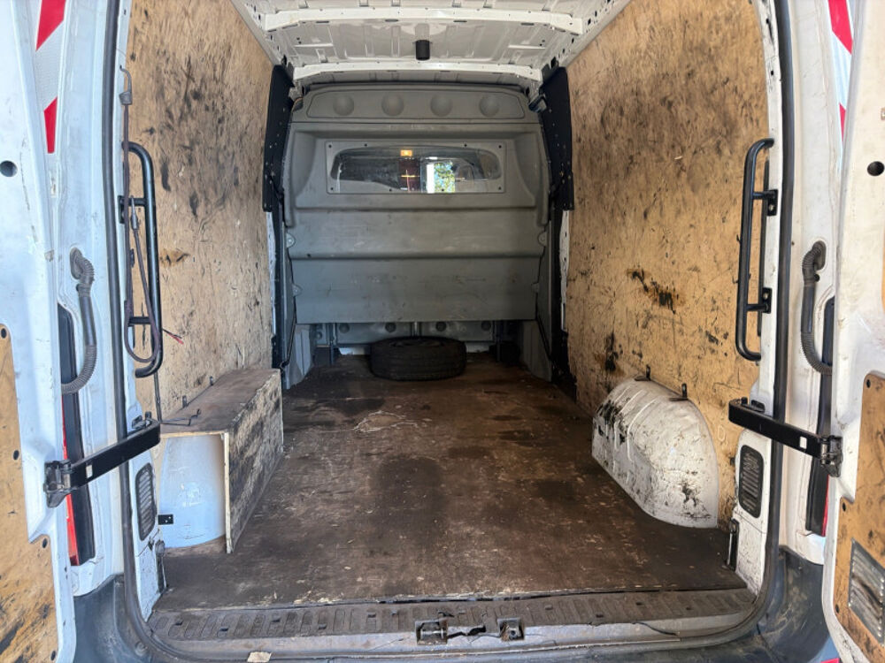 Master F3500 L3H2 2.3 BLUE DCI 135CH CABINE APPROFONDIE GRAND CONFO 2020 occasion 28630 Nogent-le-Phaye