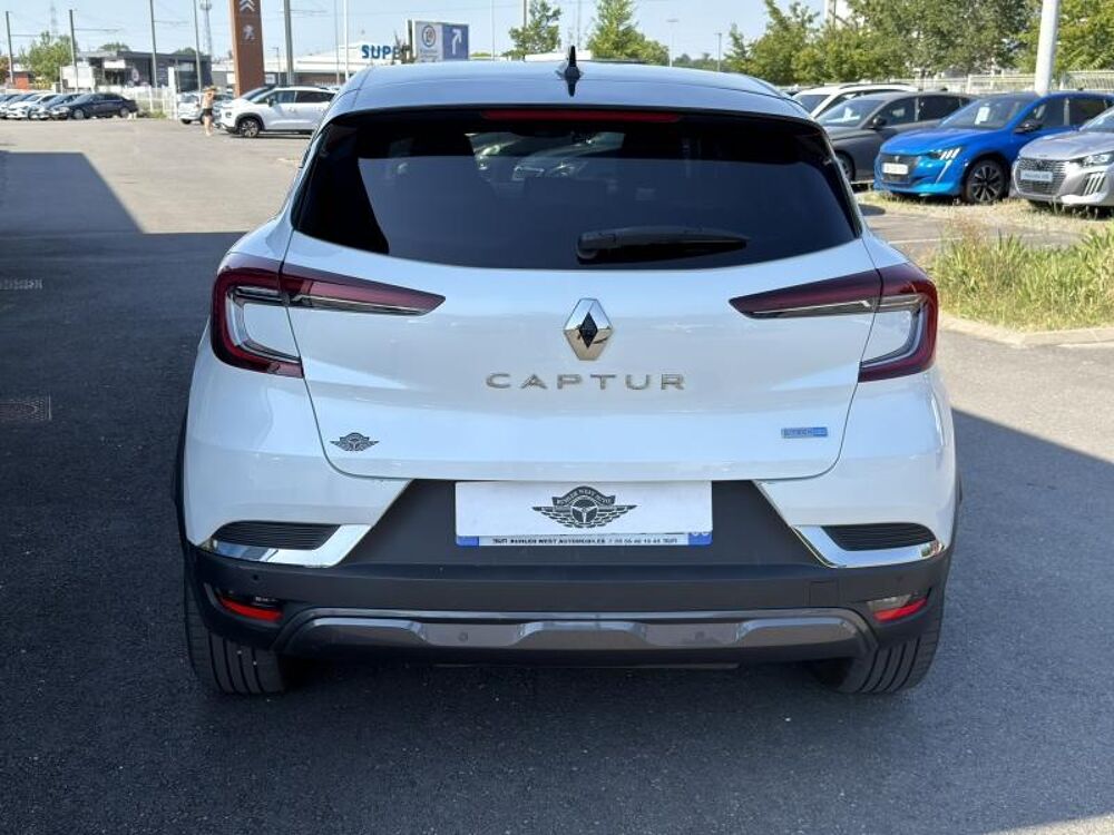 Captur 1.6 E-Tech hybride 145ch Initiale Paris -21B 2021 occasion 33320 Eysines