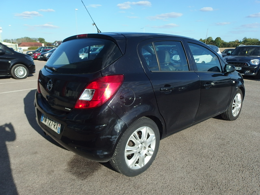 Corsa 1.4 TWINPORT COSMO 5P 2009 occasion 10600 Savi&egrave;res