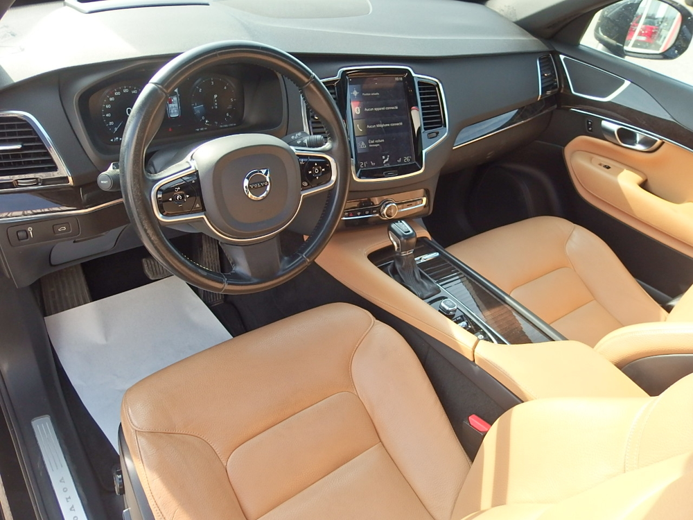 XC90 D5 AWD 235CH MOMENTUM GEARTRONIC 7 PLACES 2017 occasion 10600 Savi&egrave;res