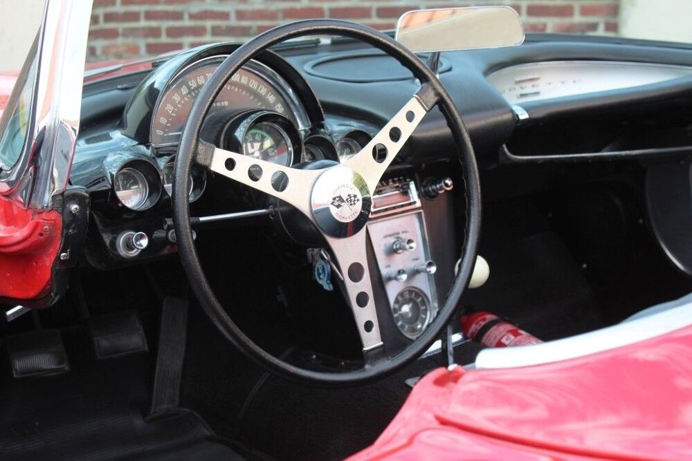 Corvette 4.7 275 CABRIOLET 1961 occasion 59223 Roncq