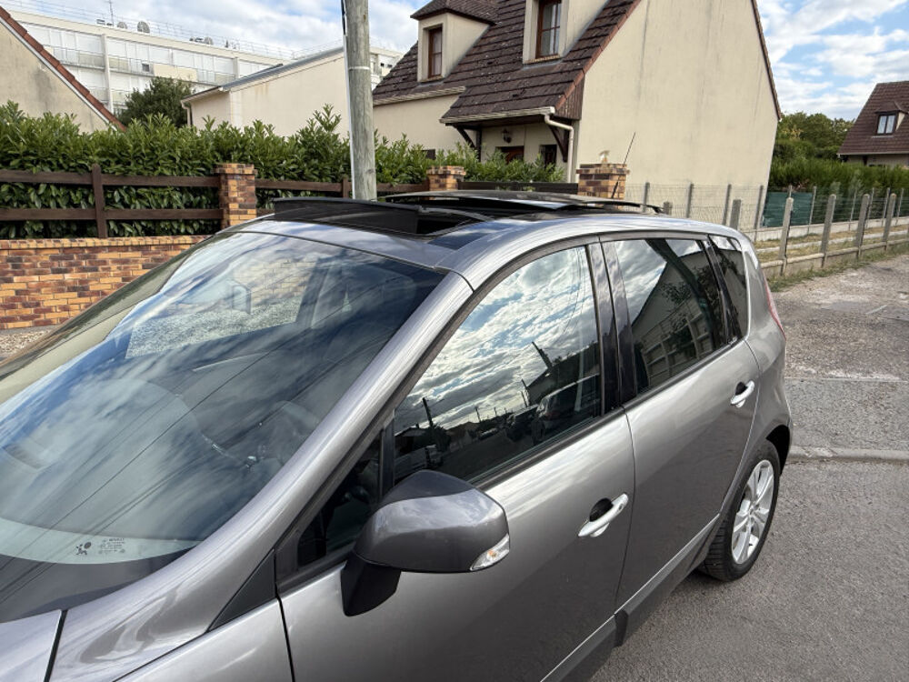 Sc&eacute;nic III 2.0 16V 140CH PRIVILEGE CVT 2009 occasion 95480 PIERRELAYE