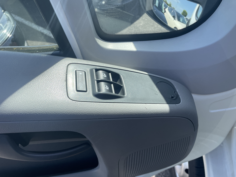 Boxer 330 L1H1 2.2 HDI100 COMBI CFT 9PL 2007 occasion 28700 Auneau