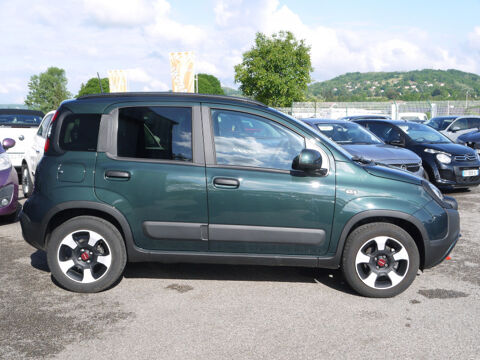 Panda 1.0 70CH BSG S&S CROSS 2023 occasion 38260 La C&ocirc;te-Saint-Andr&eacute;