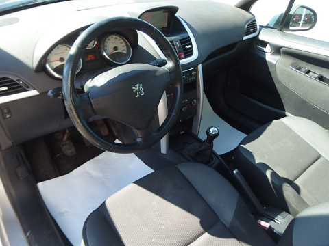 207 SW 1.6 HDI FAP BUSINESS PACK 2013 occasion 10600 Savi&egrave;res