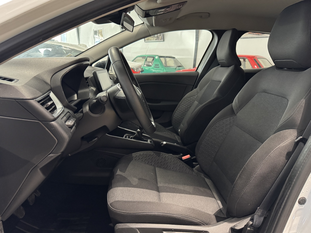 Clio V 1.0 TCE 90CH BUSINESS 12/2022 36500 PREMIERE MAIN 2022 occasion 12000 RODEZ