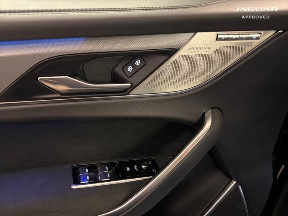 F-PACE SVR 5.0 550ch BVA8 AWD 2022 occasion 78560 LE PORT MARLY