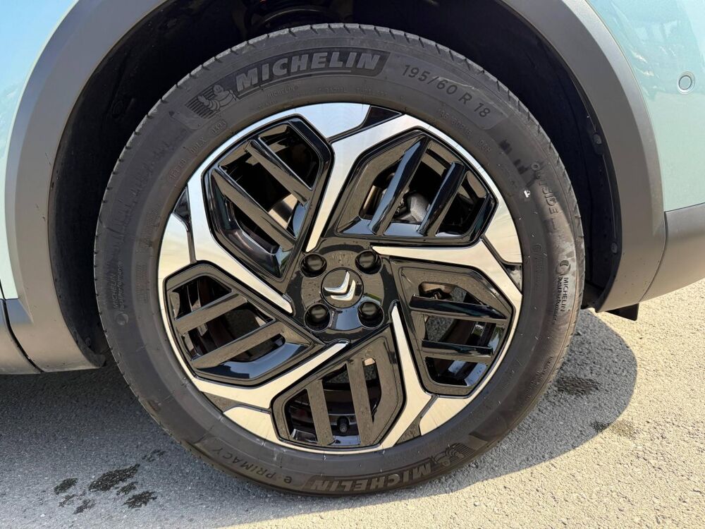C4 PureTech 130ch S&S Shine EAT8 2023 occasion 24750 Tr&eacute;lissac