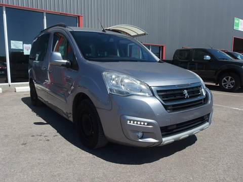 Annonce voiture Peugeot Partner Tepee 8900 €