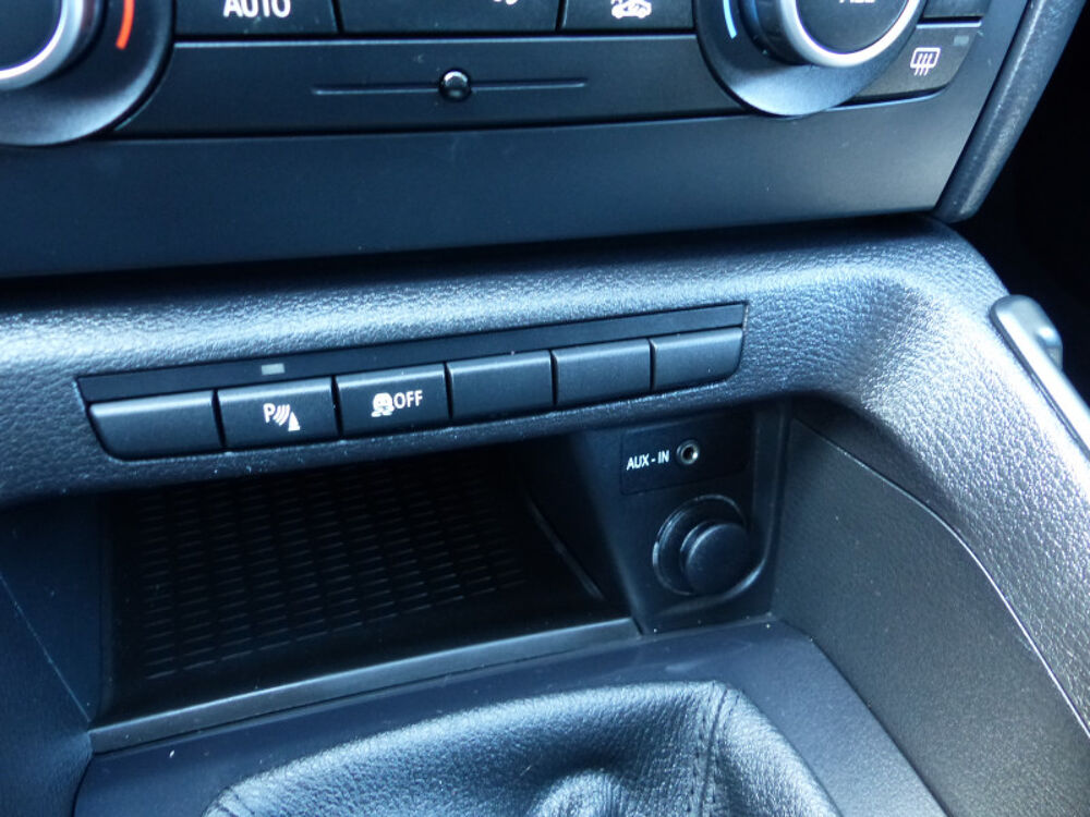 X1 (E84) SDRIVE18I 150CH LUXE 2011 occasion 77144 Mont&eacute;vrain