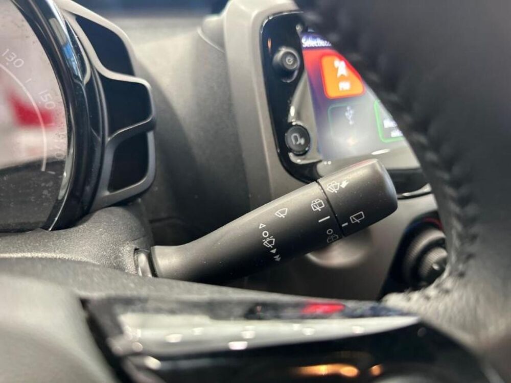 Aygo 1.0 VVT-i 72ch x-play 5P MY19 2020 occasion 13400 Aubagne