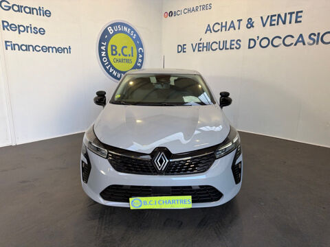 Clio V 1.5 BLUE DCI 100CH EVOLUTION AUTO ECOLE 2024 occasion 28630 Nogent-le-Phaye