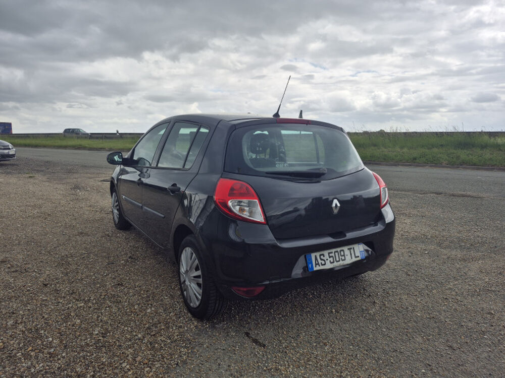 Clio III 1.2 16V 75CH AUTHENTIQUE 5P 2010 occasion 95420 MAGNY EN VEXIN