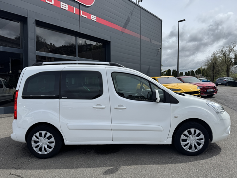 Berlingo 1.6 HDI92 MULTISPACE 5P PLB AUTO 2011 occasion 12000 RODEZ