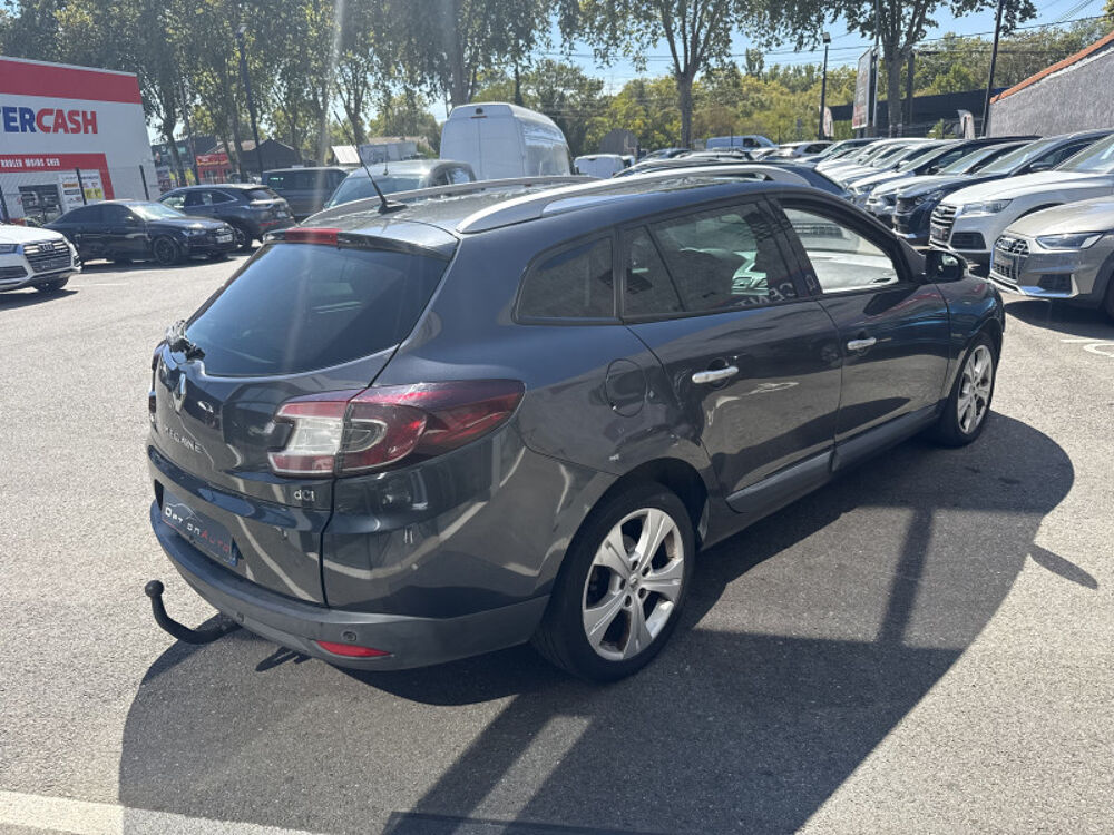 M&eacute;gane III Estate 1.5 DCI 110CH FAP AUTHENTIQUE ECO&sup2; (Sans Garantie) 2010 occasion 31140 Aucamville