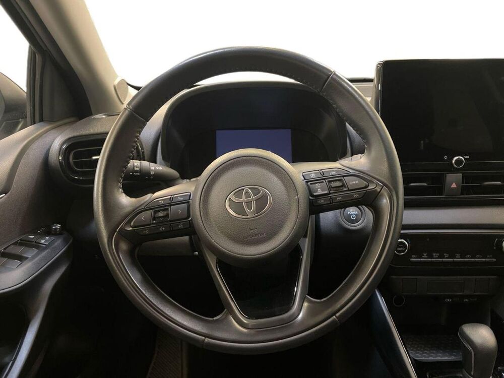 Yaris 116h Design 5p MY25 2025 occasion 13400 Aubagne