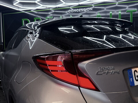 C-HR 122H GRAPHIC 2WD E-CVT MY20 2021 occasion 57185 CLOUANGE