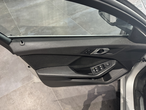 S&eacute;rie 1 (F40) 116DA BUSINESS DESIGN DKG7 PLB AUTO 2022 occasion 12000 RODEZ