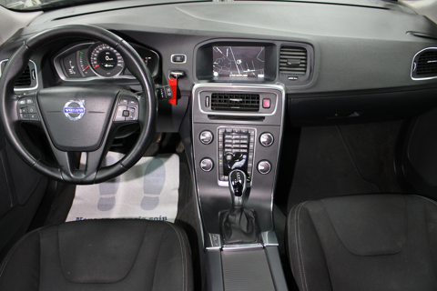 V60 D2 120CH KINETIC BUSINESS GEARTRONIC 2016 occasion 77120 Coulommiers