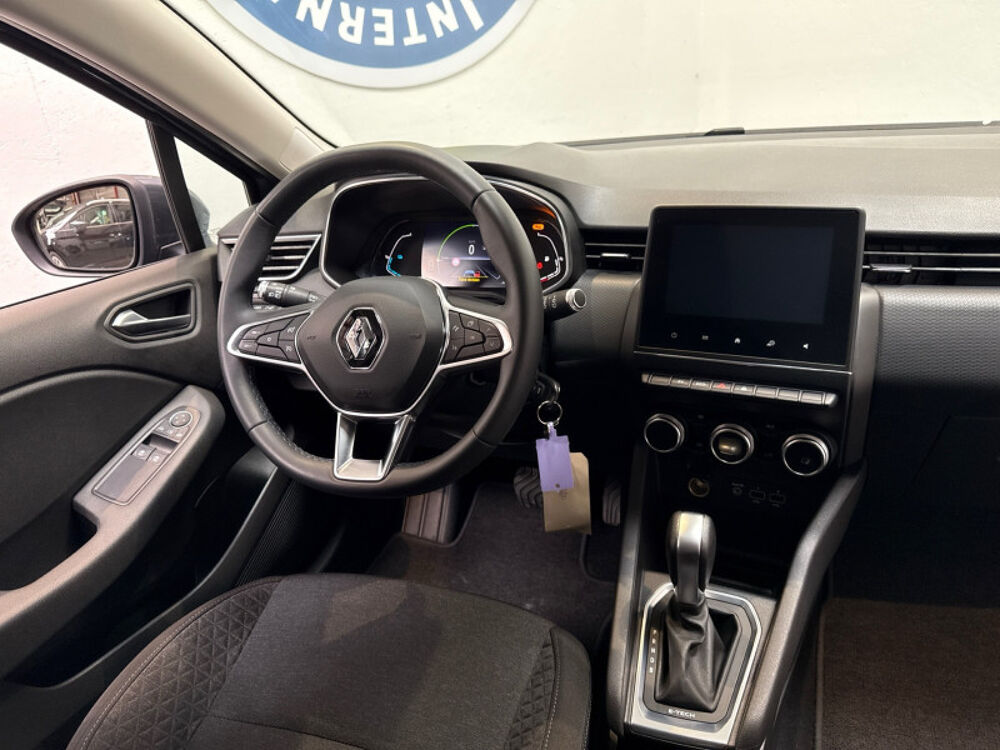 Clio V 1.6 E-TECH 140CH BUSINESS 2020 occasion 28630 Nogent-le-Phaye