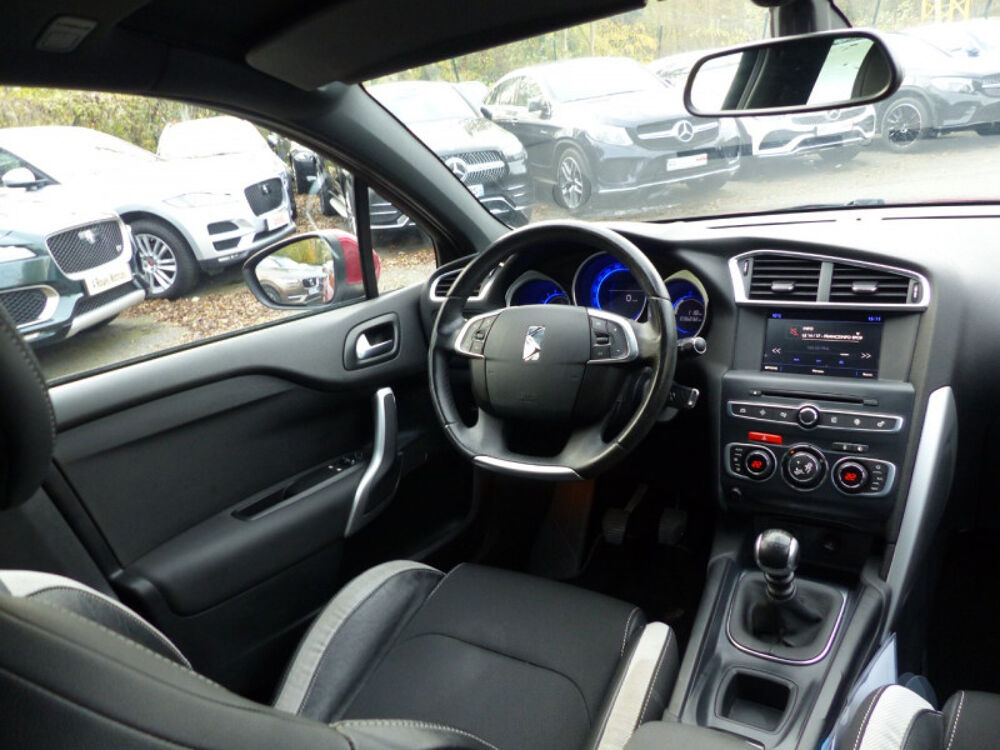 DS4 PURETECH 130CH SPORT CHIC S&S 2015 occasion 77144 Mont&eacute;vrain