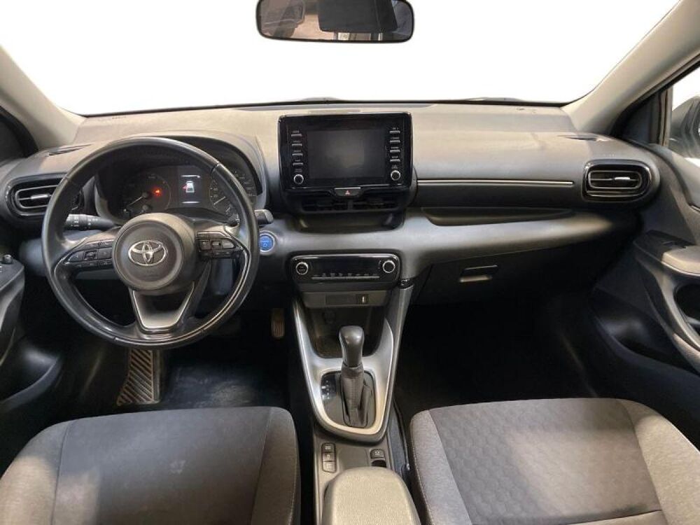 Yaris 116h Dynamic Business 5p + Programme Beyond Zero Academy MY2 2023 occasion 13400 Aubagne