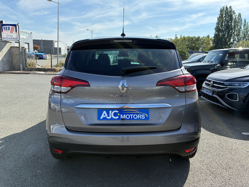Scenic IV 1.7 BLUE DCI 120CH INTENS EDC 2020 occasion 63200 Malauzat