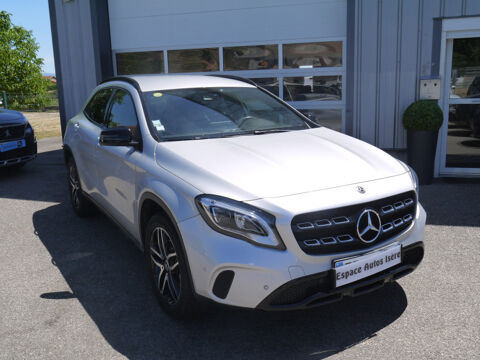 Classe GLA 200 D SENSATION 7G-DCT / DISTRIBUTION A CHAINE 2017 occasion 38260 La C&ocirc;te-Saint-Andr&eacute;