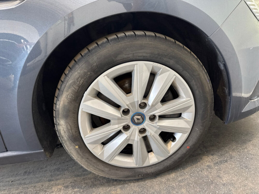 Megane IV 1.6 E-TECH PLUG-IN 160CH BUSINESS -21N 2021 occasion 28630 Nogent-le-Phaye