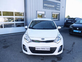 Rio 1.2 85CH 5 PORTES GPS / DISTRIBUTION A CHAINE 2016 occasion 38260 La C&ocirc;te-Saint-Andr&eacute;