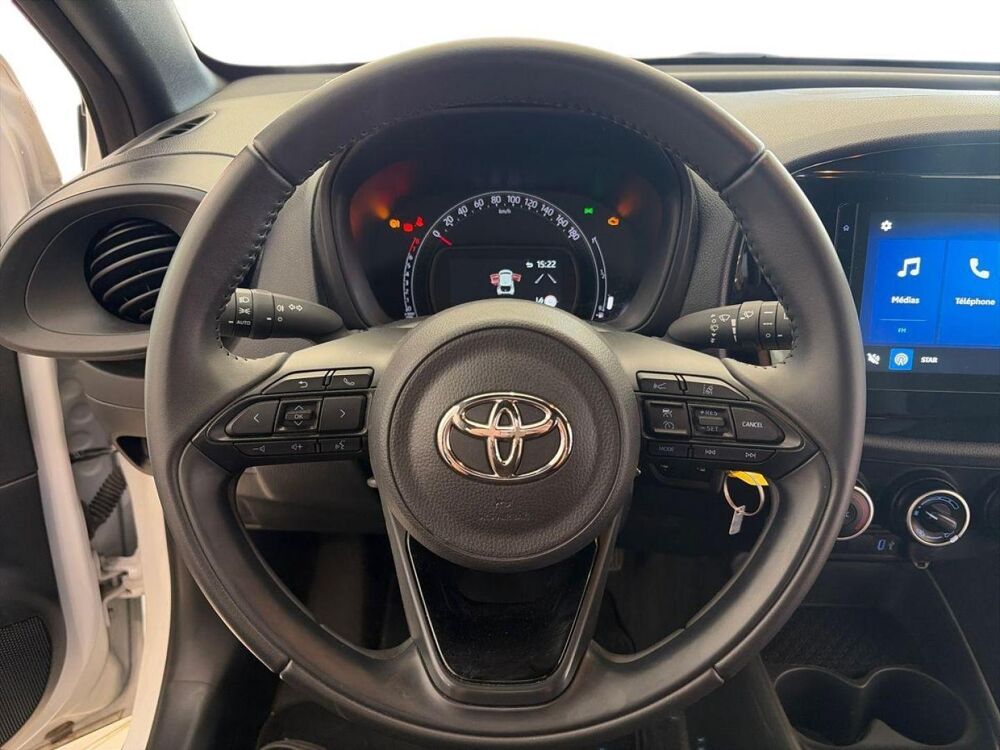 Aygo 1.0 VVT-i 72ch Dynamic 2024 occasion 13290 Les Milles