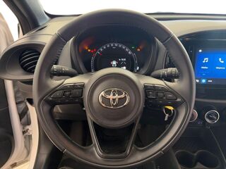Aygo 1.0 VVT-i 72ch Dynamic 2024 occasion 13290 Les Milles