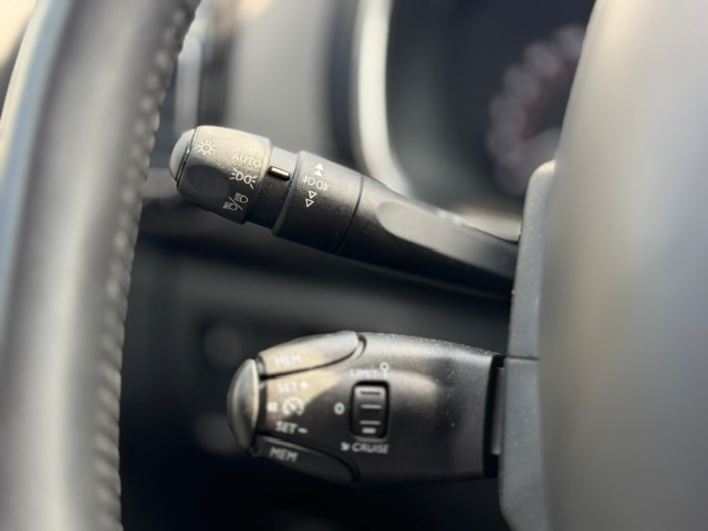 C5 aircross PURETECH 130CH LIVE DISTRIBUTION OK 2019 occasion 16400 Puymoyen