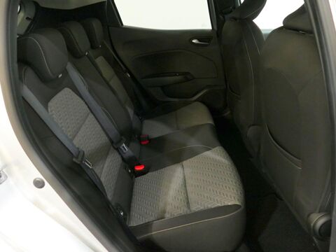 Clio 1.6 E-Tech hybride 145ch Evolution 2023 occasion 77400 Lagny-sur-Marne