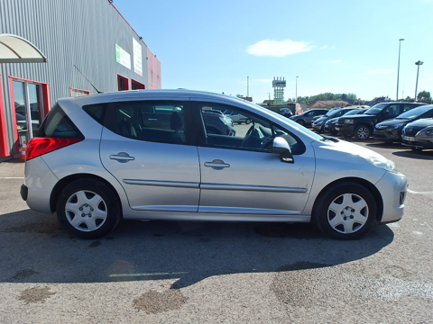207 SW 1.6 HDI FAP BUSINESS PACK 2013 occasion 10600 Savi&egrave;res