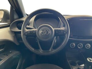 Aygo 1.0 VVT-i 72ch Dynamic 2024 occasion 13290 Les Milles