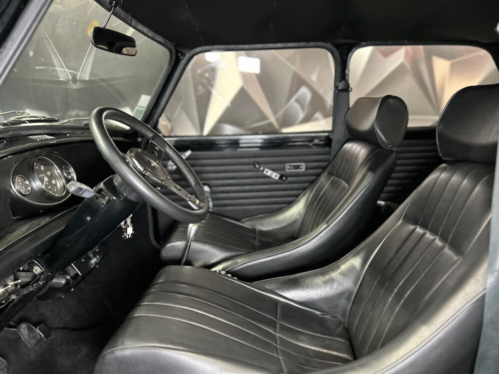 MINI COUPE COOPER LOOK MK1 1990 occasion 63170 Aubi&egrave;re