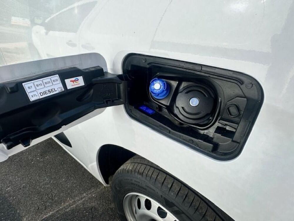 Combo VU M 650kg BlueHDi 100ch S&S Pack Premium Connect 2024 occasion 95500 Gonesse