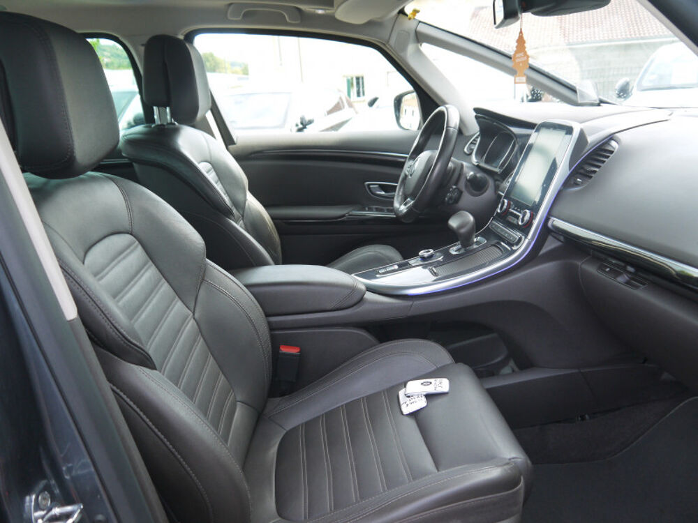 Espace 1.6 DCI 160CH ENERGY INTENS EDC 7 PLACES 2018 occasion 38260 La C&ocirc;te-Saint-Andr&eacute;