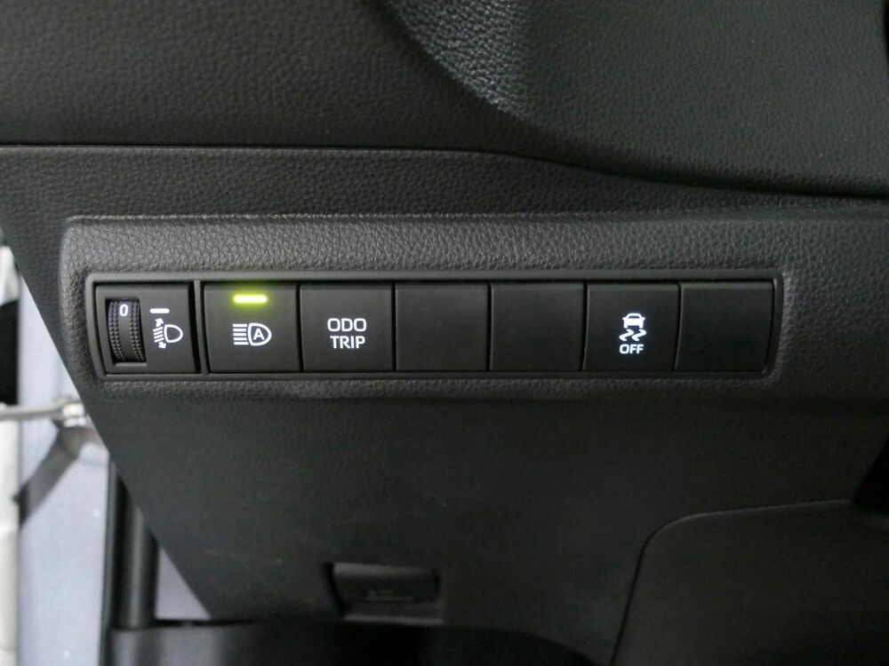 Corolla 1.8 140ch Dynamic Business 2023 occasion 77400 Lagny-sur-Marne