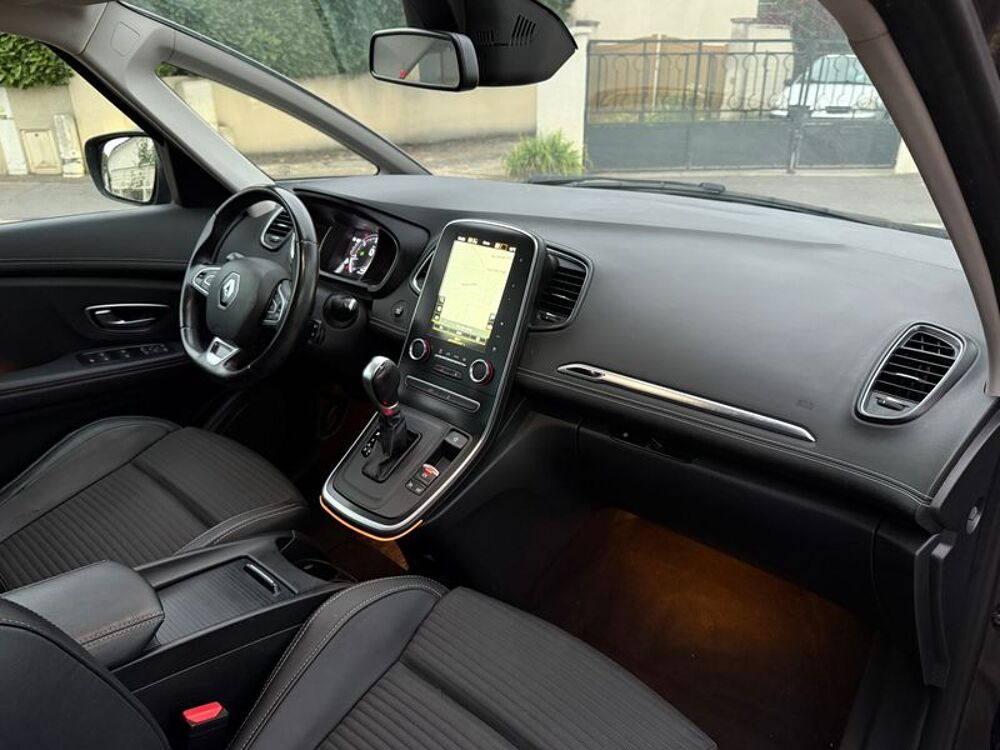 Scenic IV 1.7 BLUE DCI 120CH INTENS EDC 2019 occasion 95480 PIERRELAYE