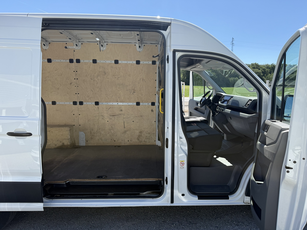 Crafter 30 L3H3 2.0 TDI 140CH BUSINESS TRACTION 2022 occasion 26740 Les Tourrettes