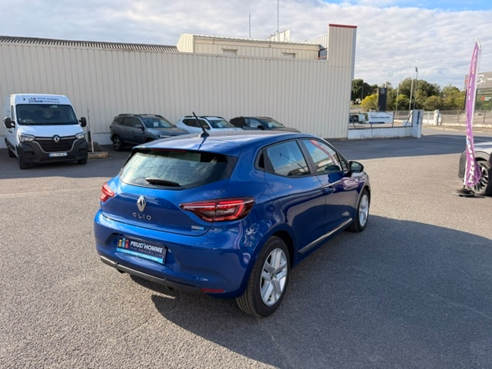 Clio V 1.6 E-TECH HYBRIDE 140CH BUSINESS 2022 occasion 16400 Puymoyen