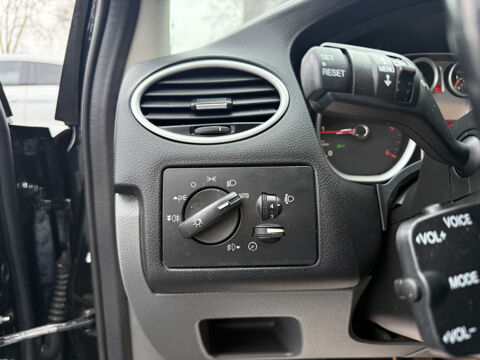 Focus 1.6 TDCI 90CH FAP TITANIUM 5P 2011 occasion 31140 Aucamville